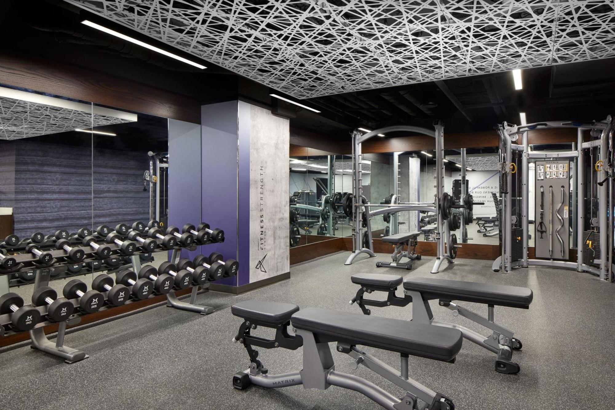 Marriott At Metro Center Hotel 4*