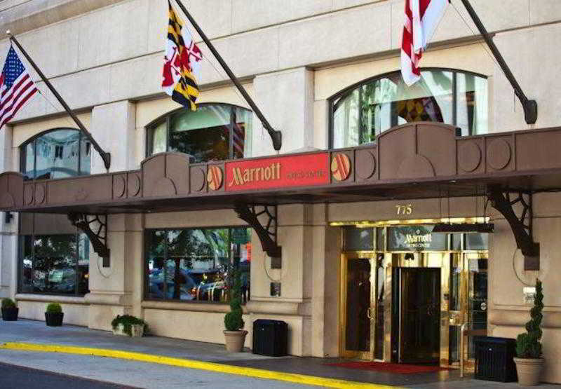 Marriott At Metro Center Hotel 4*