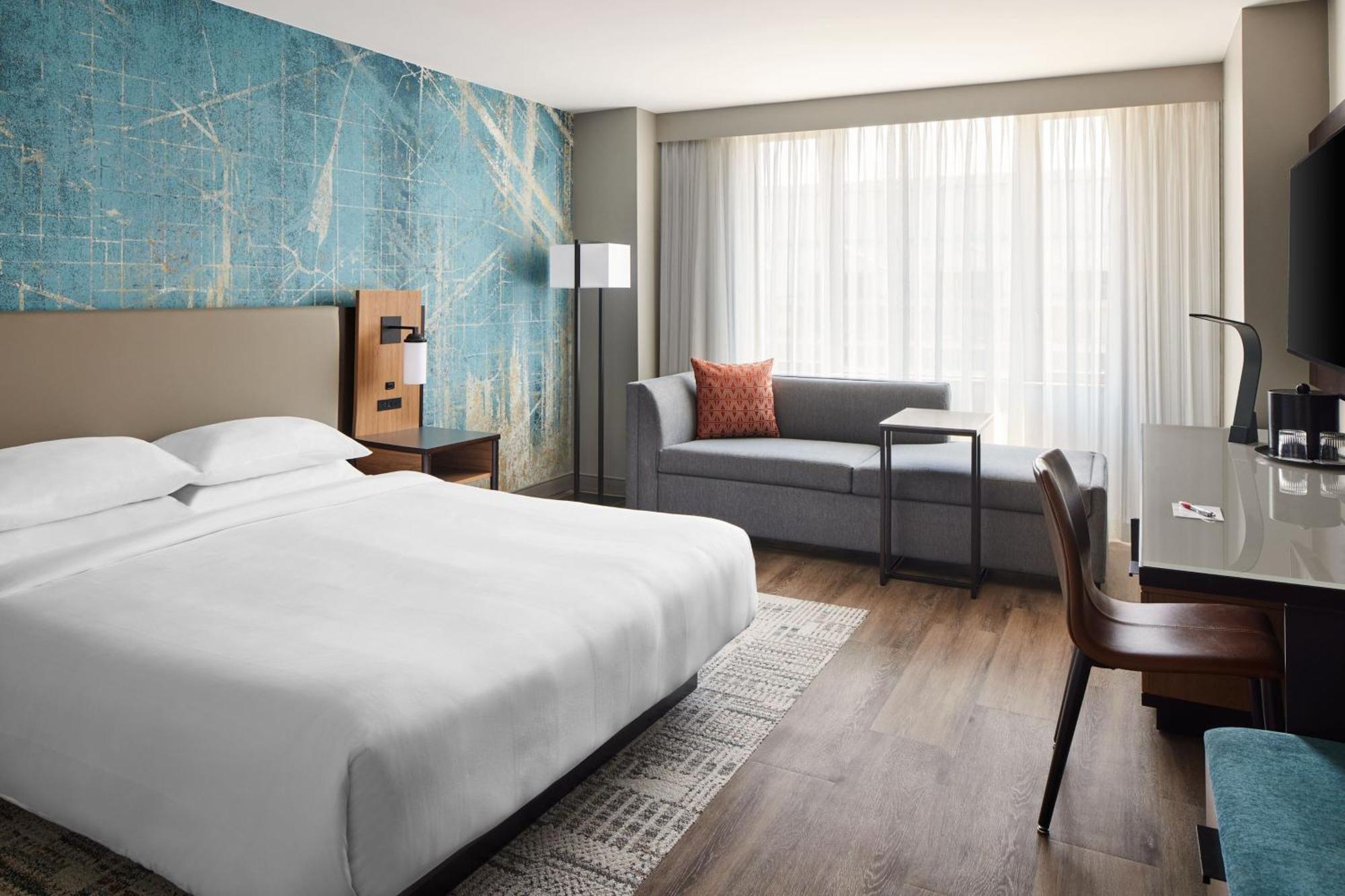 Marriott At Metro Center Hotel