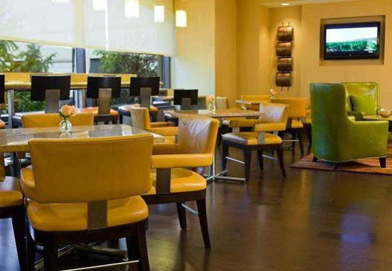 Marriott At Metro Center Hotel